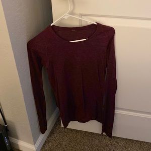 Long sleeve lululemon swiftly top